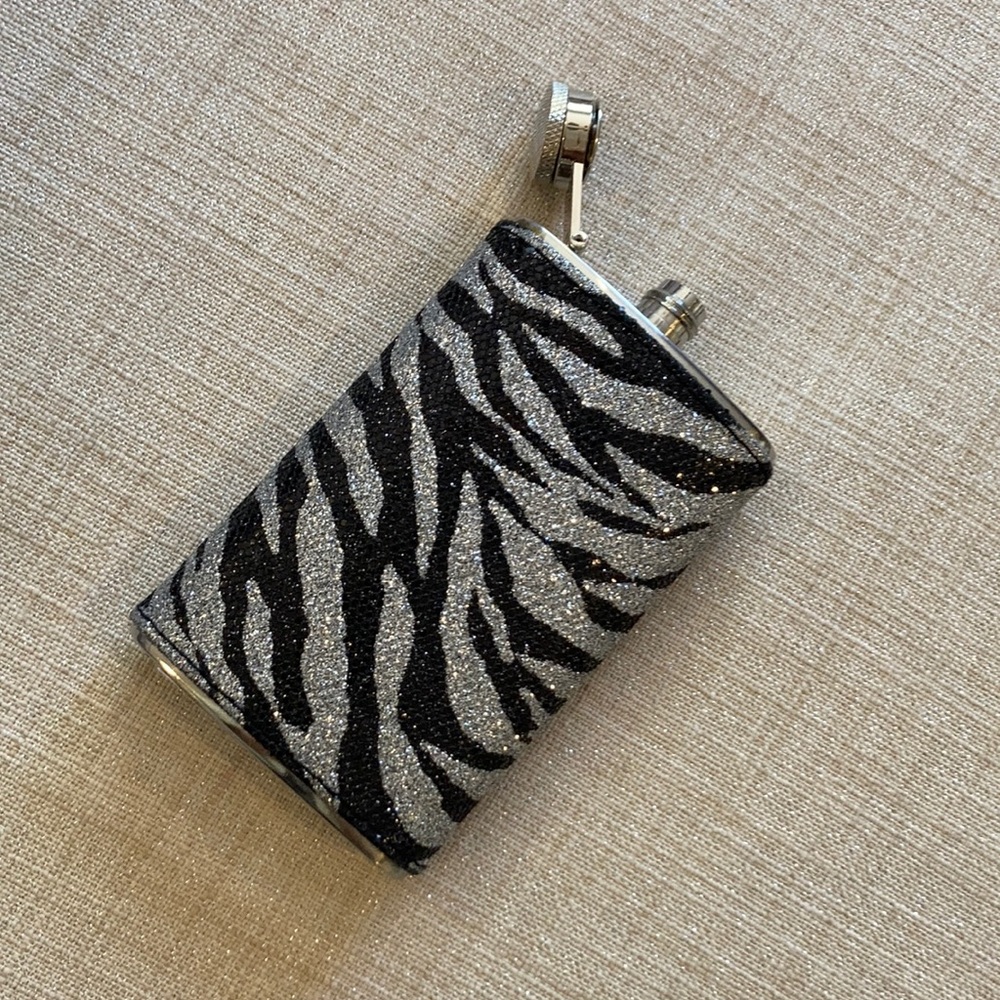 New Zebra flask 5 ounces
